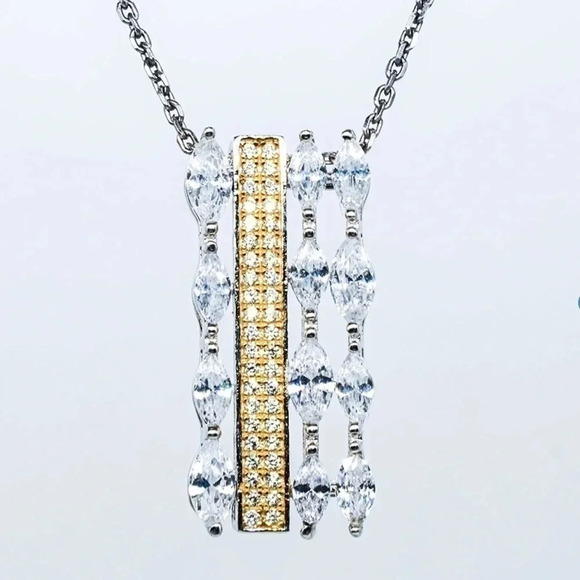 Women’s Grand Sparkling Pendant Vintage Ne… - Picture 2 of 4